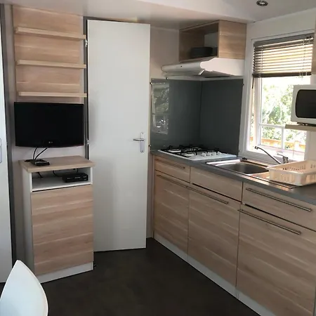 Les Terrasses De Dordogne Кемпинг