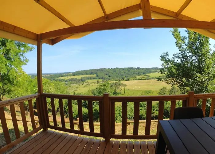 Camping Les Terrasses De Dordogne 3*