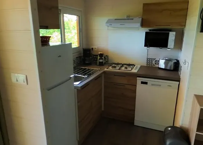 Camping Les Terrasses De Dordogne 3*