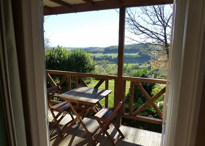 Camping Les Terrasses De Dordogne Rouffignac-Saint-Cernin-de-Reilhac