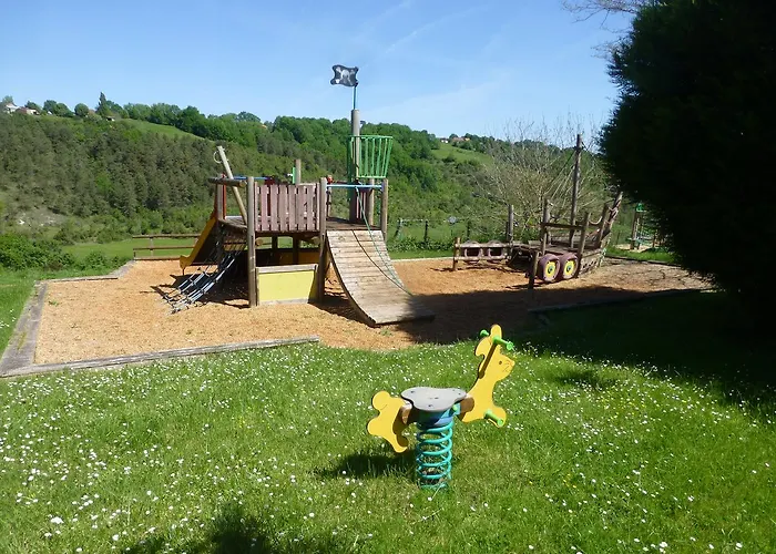 Camping Les Terrasses De Dordogne Rouffignac-Saint-Cernin-de-Reilhac