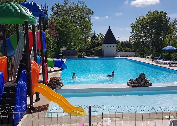 Camping Les Terrasses De Dordogne Rouffignac-Saint-Cernin-de-Reilhac